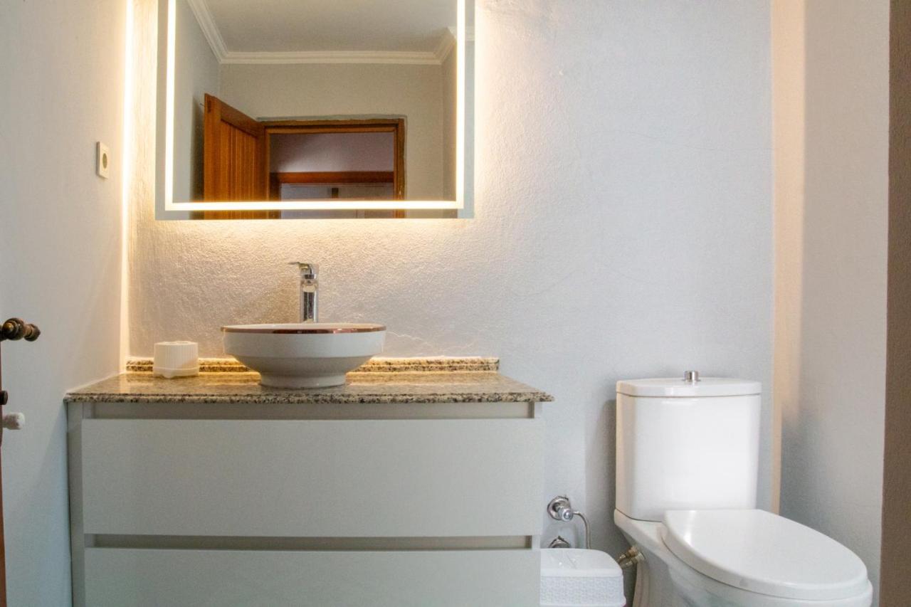 Flat W Fireplace Terrace 3 Min To In Urla Apartment